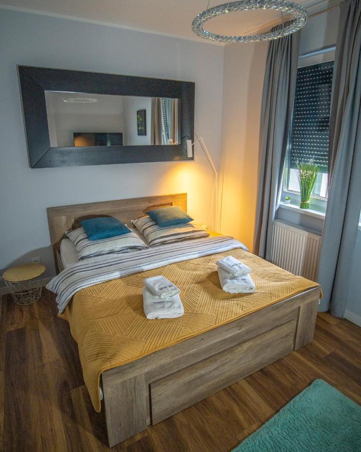 Apartament W Cieplicach Perfekt Jelenia Góra Buitenkant foto