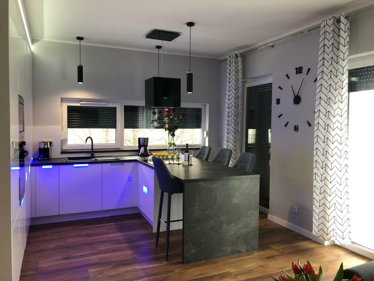 Apartament W Cieplicach Perfekt Jelenia Góra Buitenkant foto